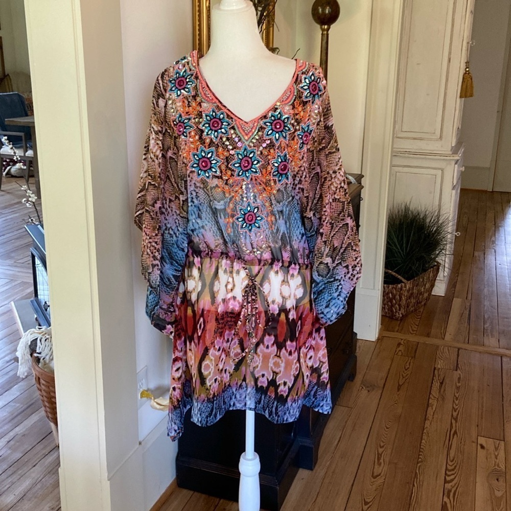 Lucky & Coco embellished swimsuit coverup. Size large!!